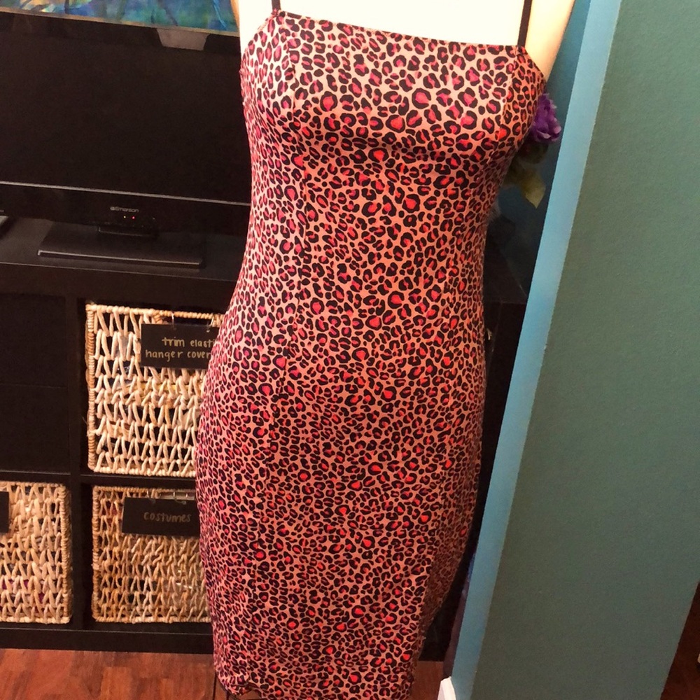Victoria’s Secret Hot pink Animal print stretch nightgown. Fushia slip dress